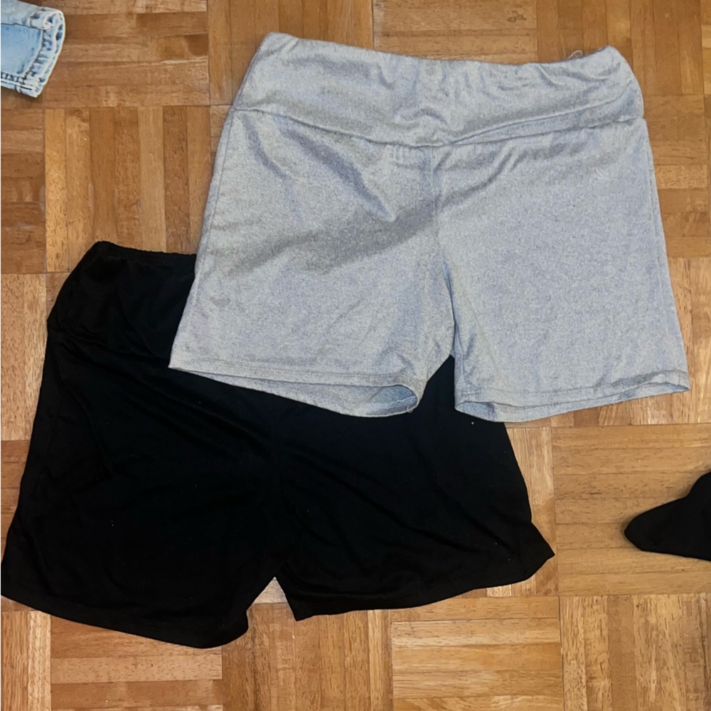 Grey and black biker shorts bundle! 💞